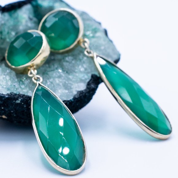 Green Agate in Silver/Yellow Gold Plated Earrings - Picture 8 of 9